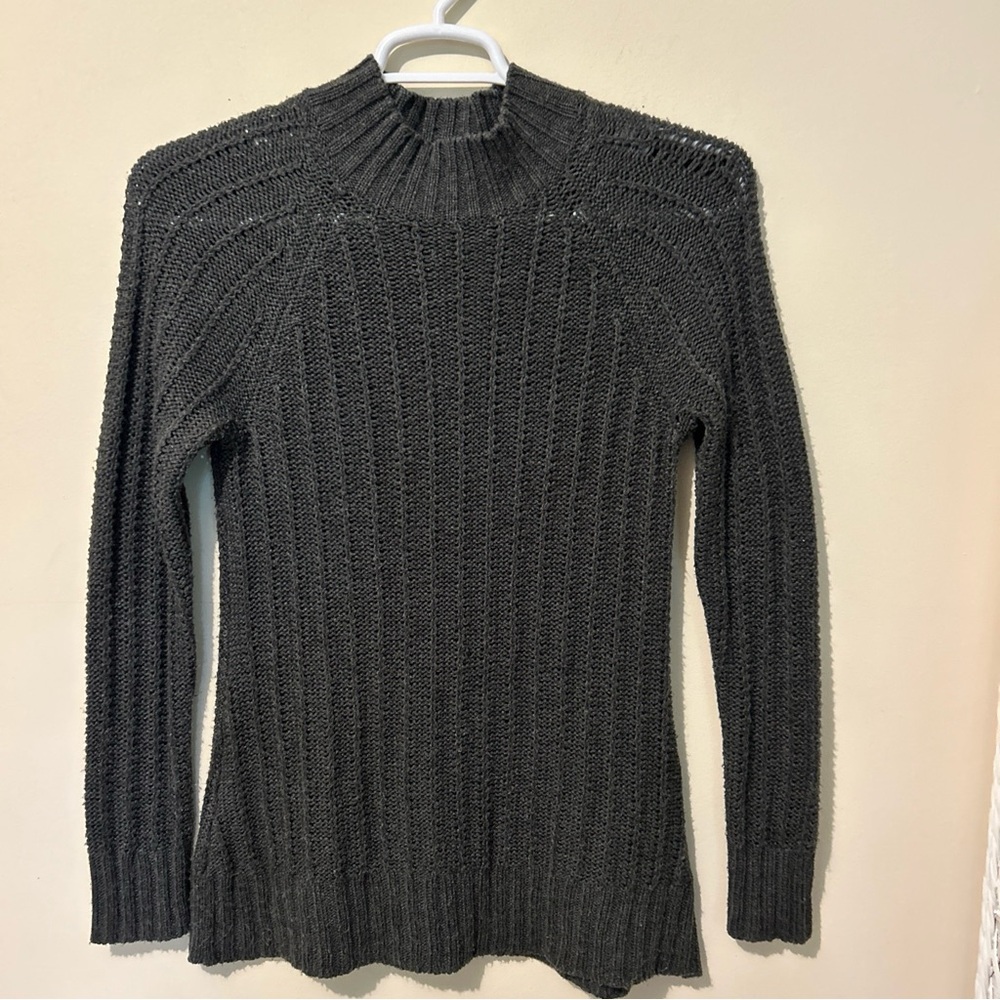 Daisy Fuentes Sweater Women’s Medium Tunic Autumn Wear Loose Weave Top Casual